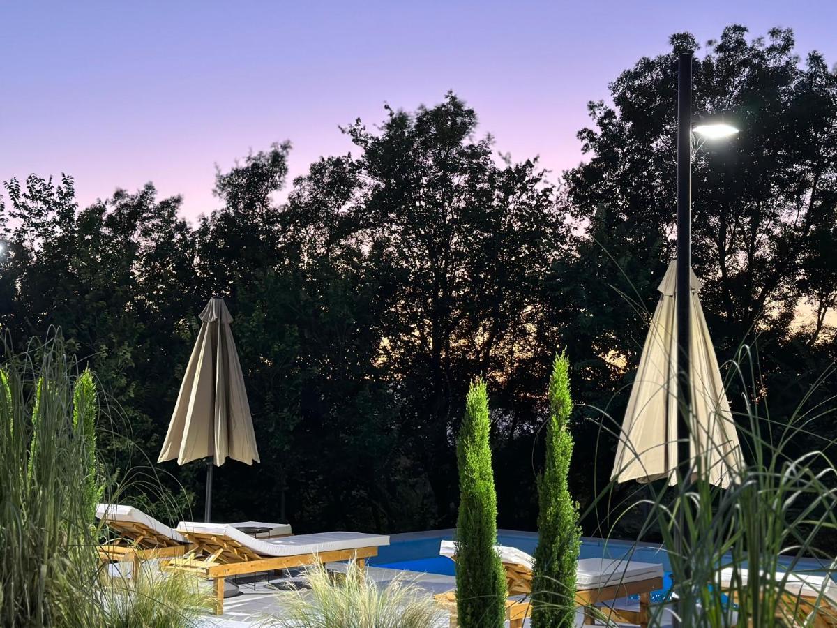 Hotel Restaurant Natyra E Qete Lezhë Esterno foto