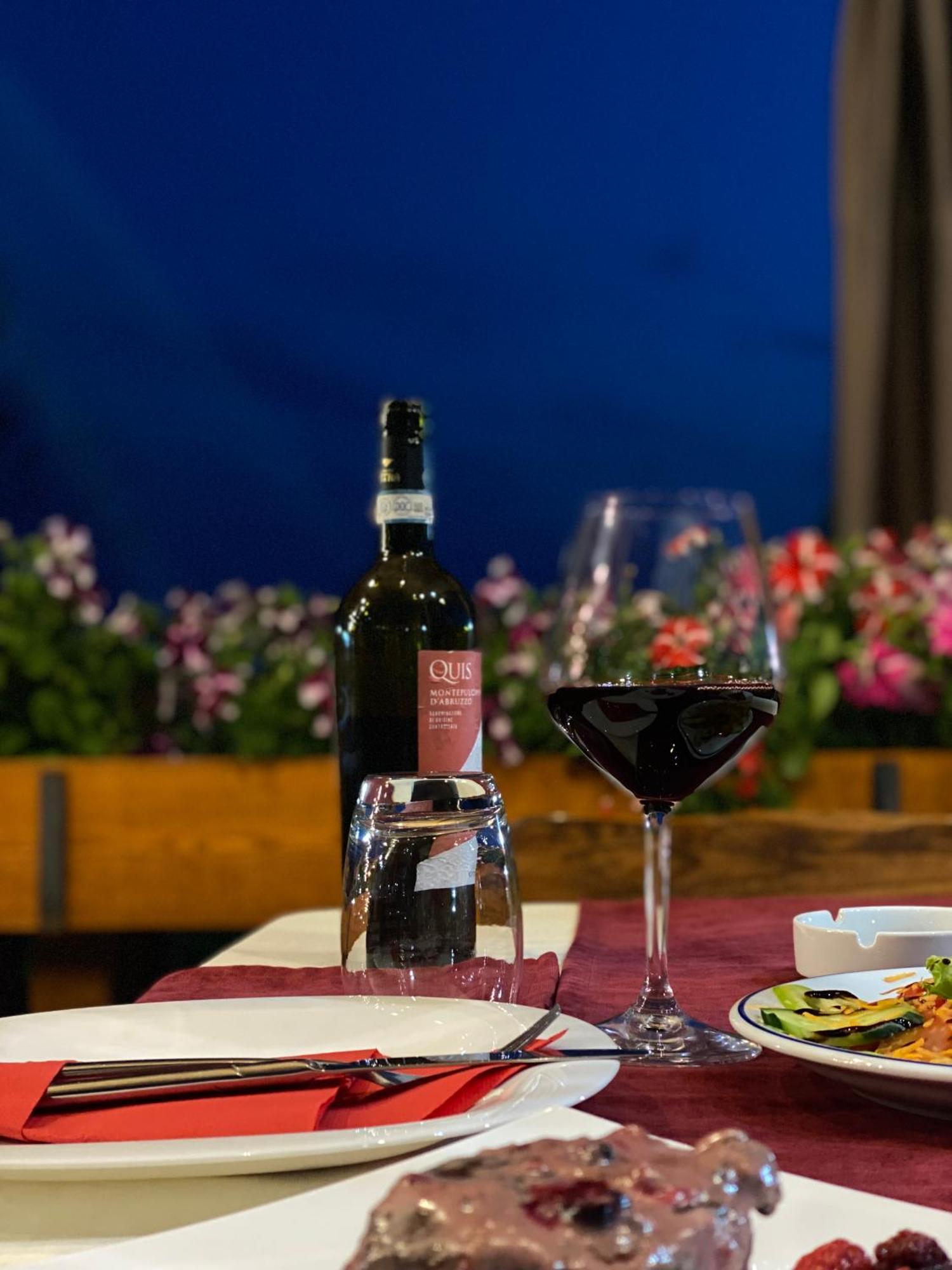 Hotel Restaurant Natyra E Qete Lezhë Esterno foto